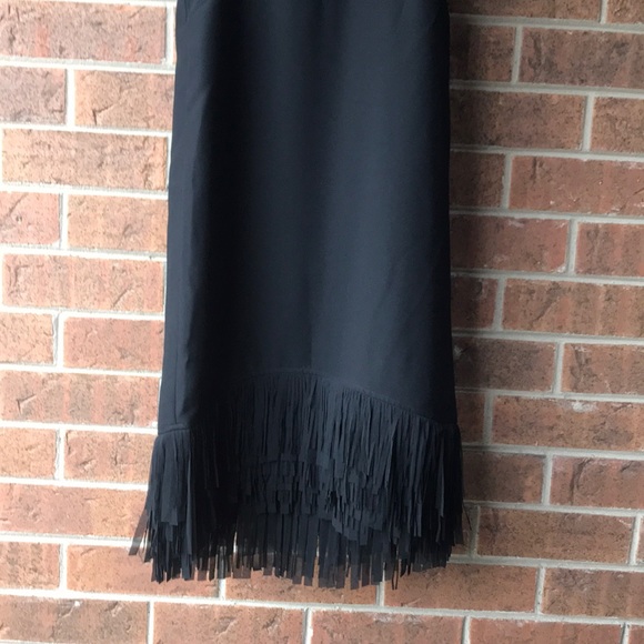 Banana Republic black dress, petite size 00 - Picture 5 of 11